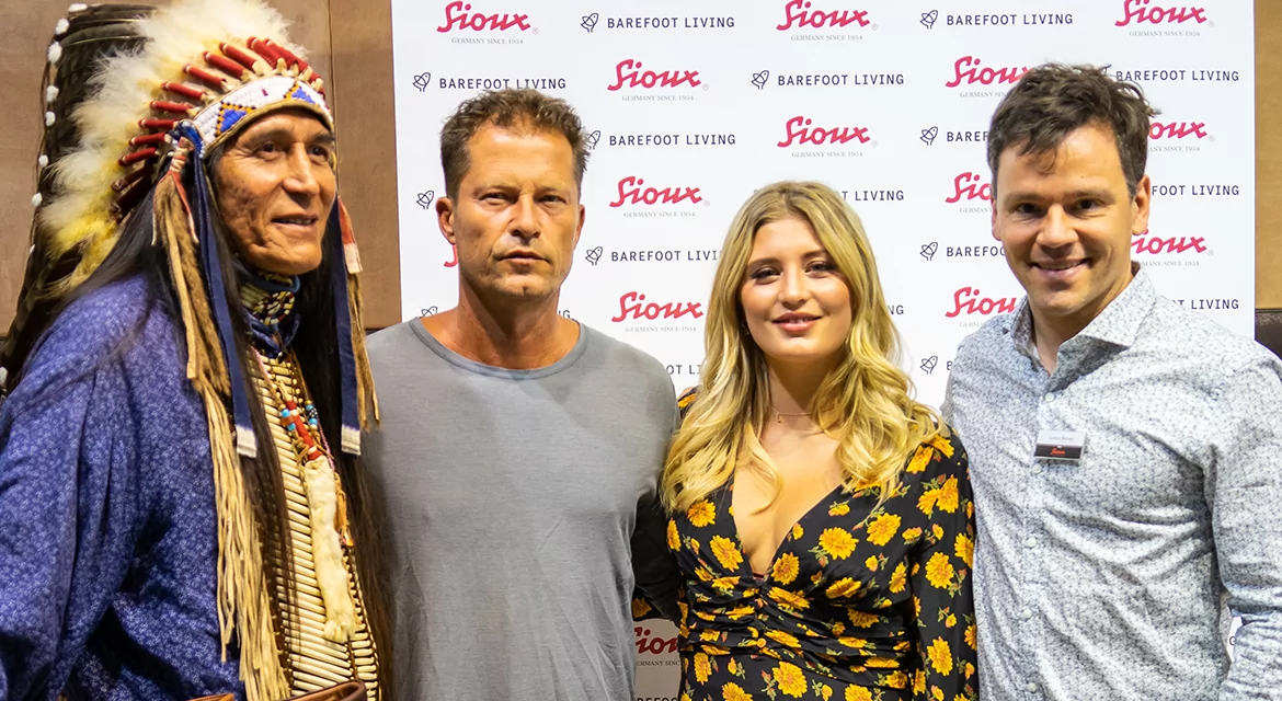 Luna Schweiger x Sioux